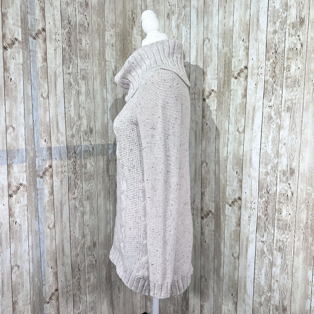 Women's Old Navy Long Sleeve Sweater | Cream | Cowl Neck | Small | Cable Knit - Picture 2 of 16